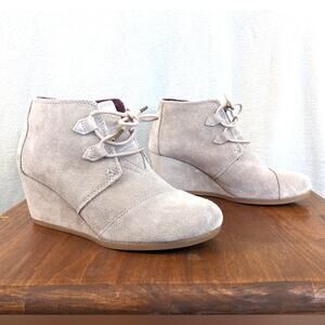 TOMS Suede Wedge Heel Ankle Boots Minimalist Boho Quiet Neutral Beige Taupe 9.5